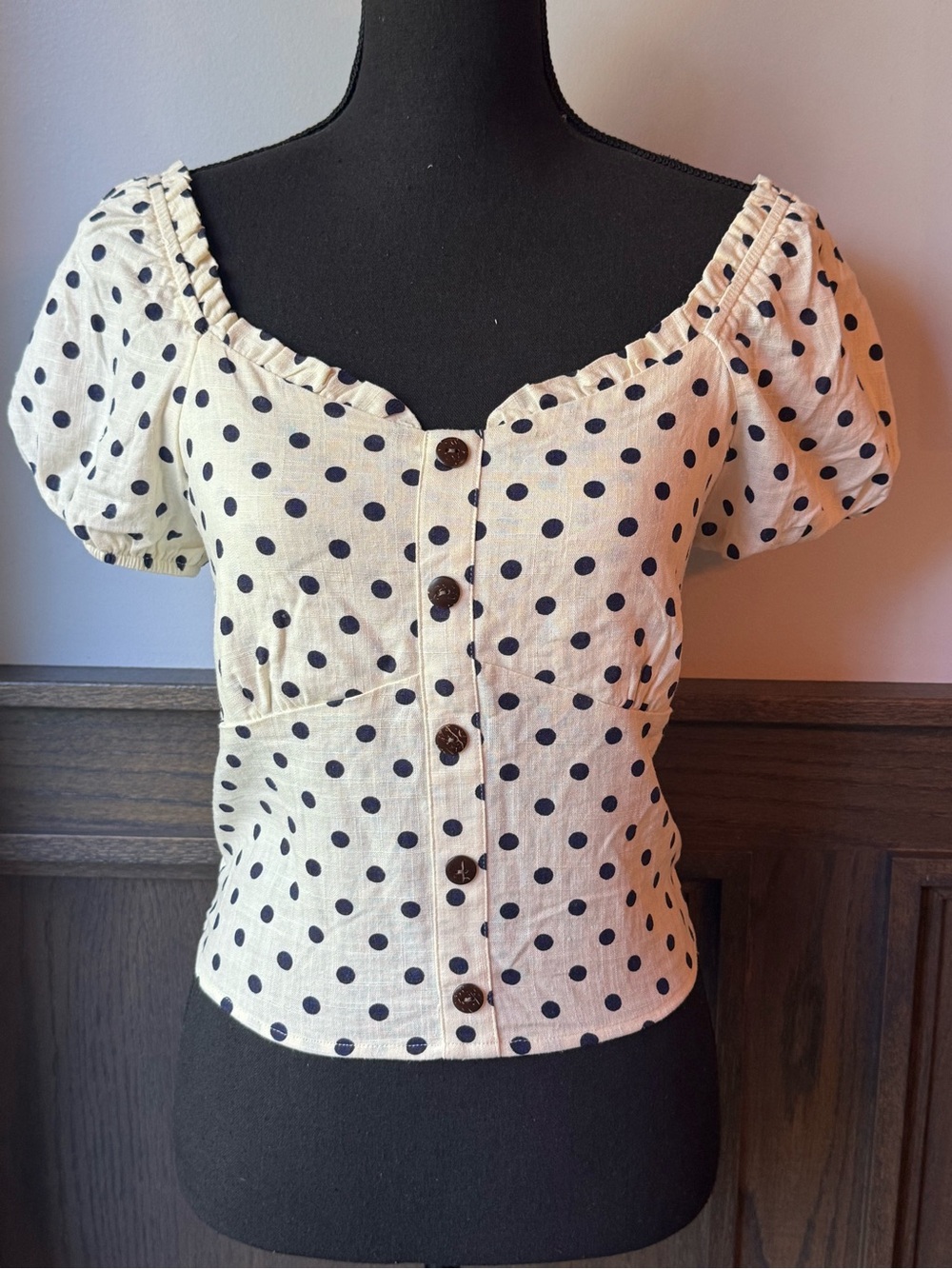 Polka Dot Button-Front Puff Sleeve Top - Cream with Black Dots linen blend Med